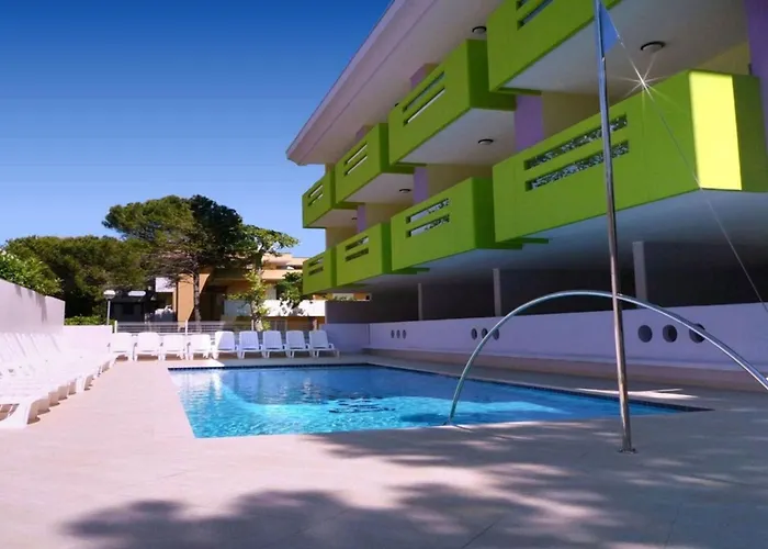 A At The Center Of Emotion * Bibione